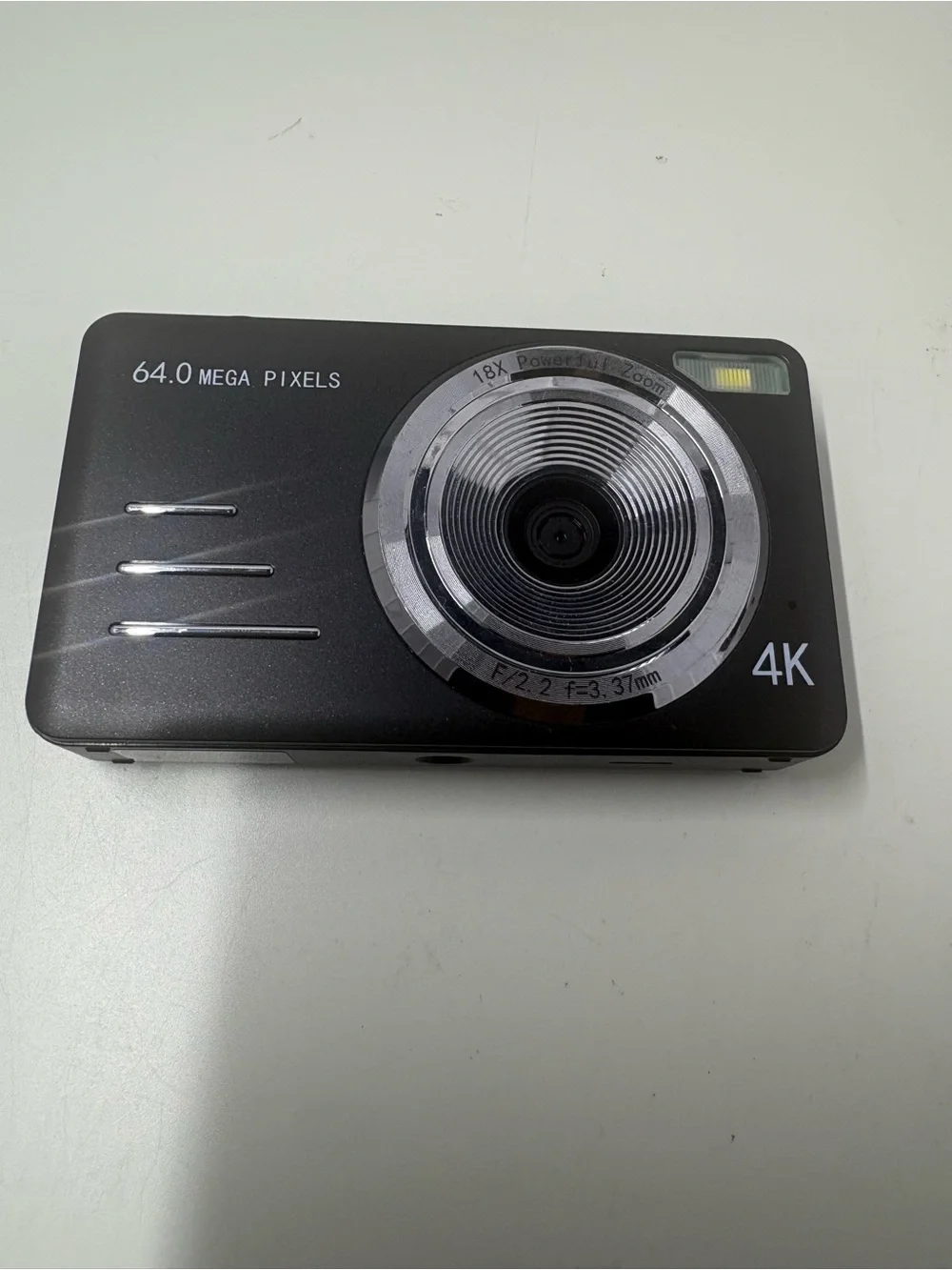 Compact Digital Camera 64.0MP in Black